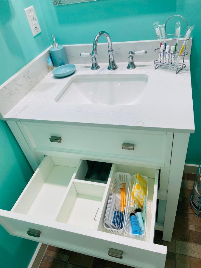 Beautiful And Comfortable Rom Apt # 2 Tampa Ngoại thất bức ảnh